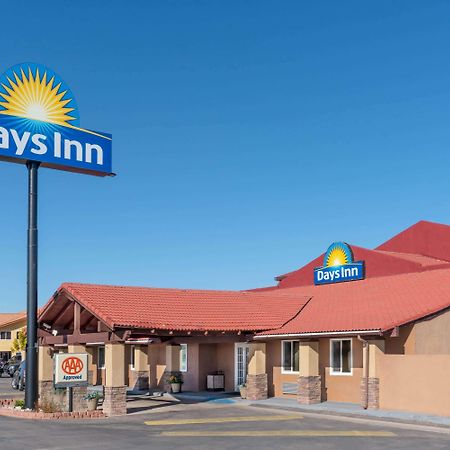 Days Inn By Wyndham Grants Kültér fotó