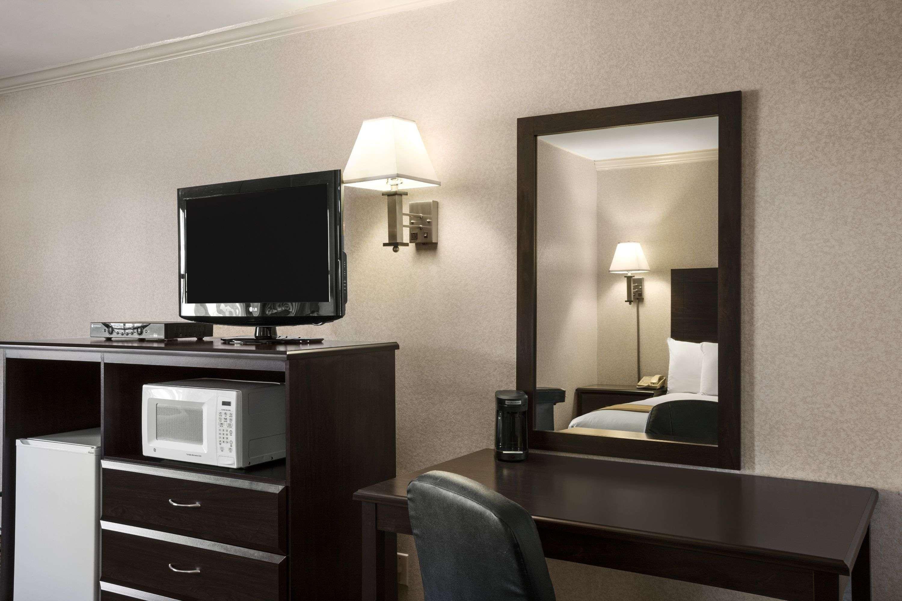 Days Inn By Wyndham Grants Kültér fotó