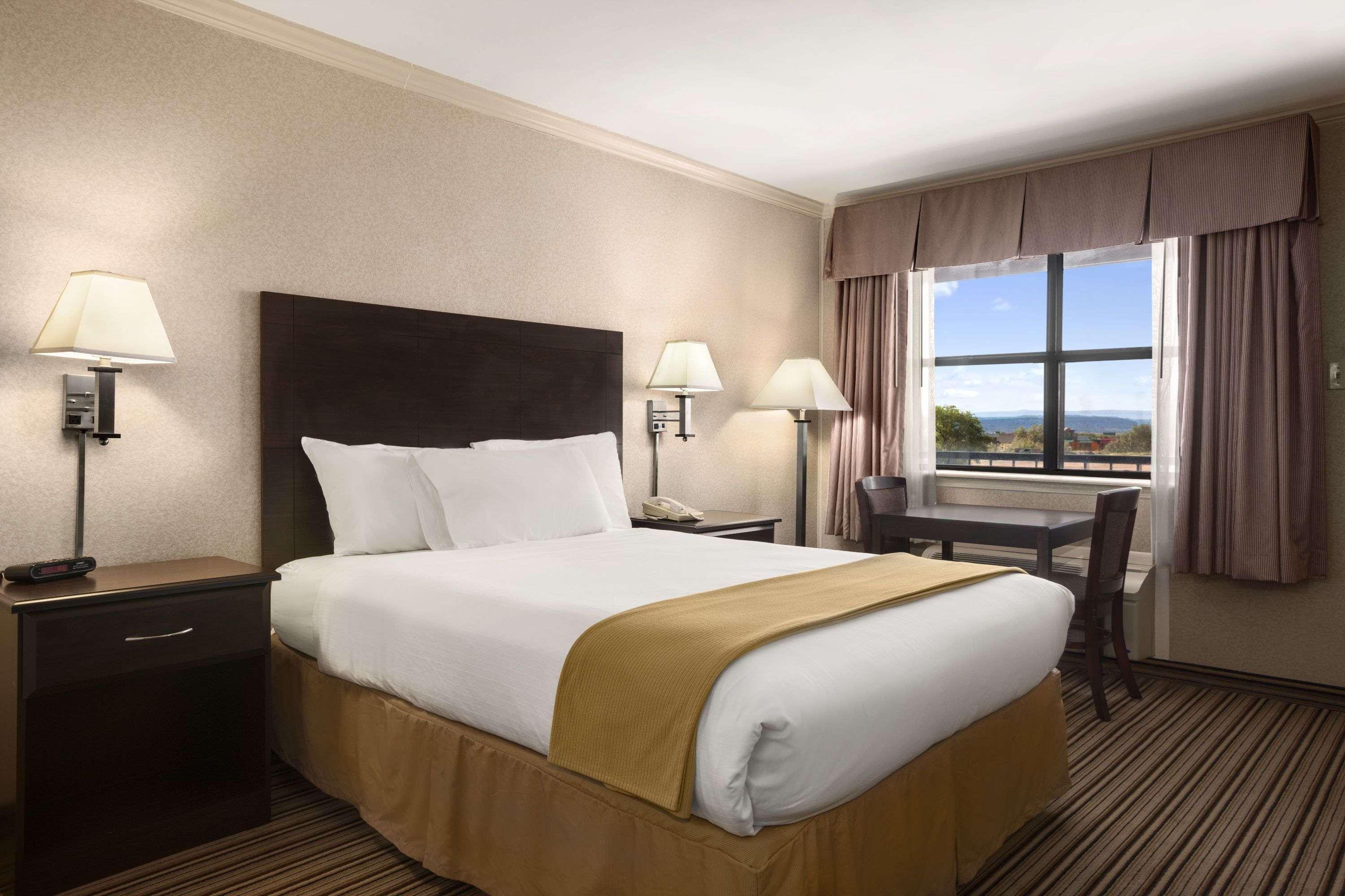 Days Inn By Wyndham Grants Kültér fotó